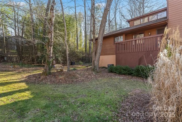 39 Oak Court, Fletcher, NC 28732