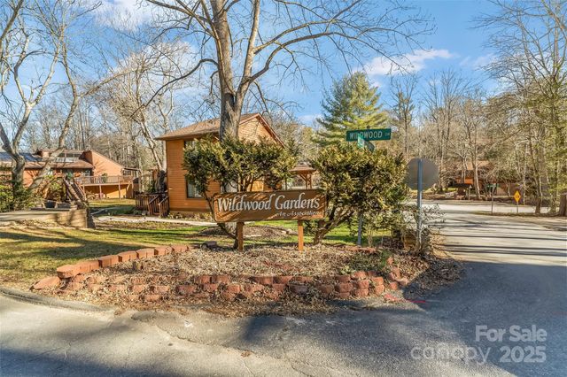 39 Oak Court, Fletcher, NC 28732