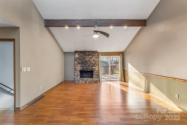 39 Oak Court, Fletcher, NC 28732