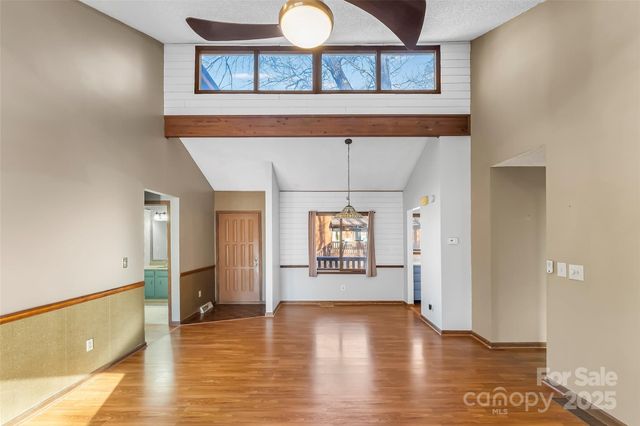 39 Oak Court, Fletcher, NC 28732