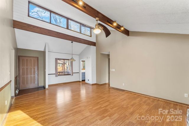 39 Oak Court, Fletcher, NC 28732