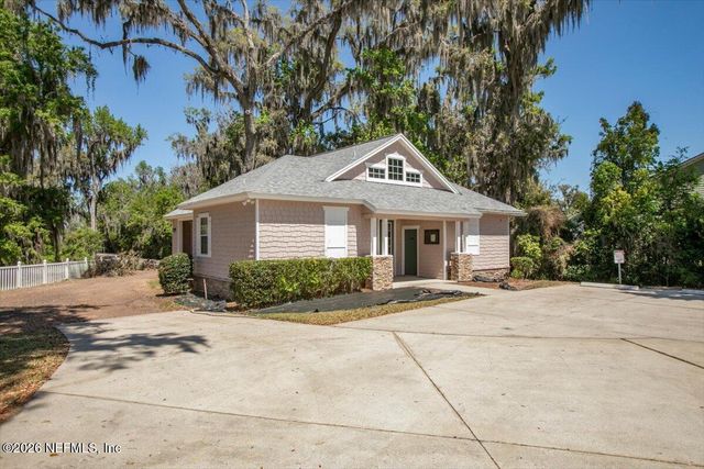 1884 PARADISE MOORINGS Boulevard, Middleburg, FL 32068