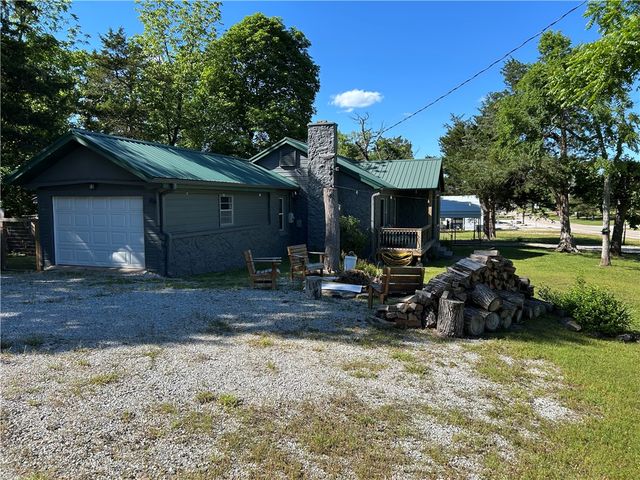 1206 N Diamond Boulevard, Diamond City, AR 72644