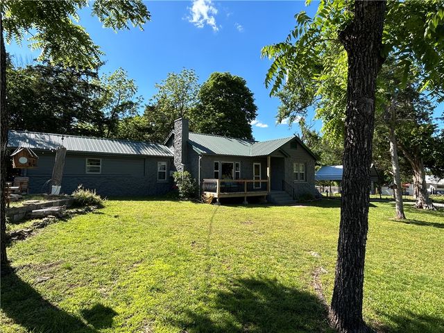 1206 N Diamond Boulevard, Diamond City, AR 72644
