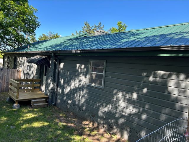1206 N Diamond Boulevard, Diamond City, AR 72644