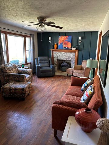 1206 N Diamond Boulevard, Diamond City, AR 72644