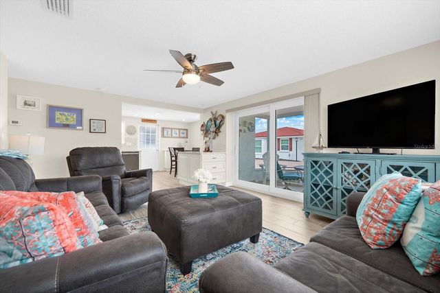 6154 MIDNIGHT PASS ROAD B1, Sarasota, FL 34242