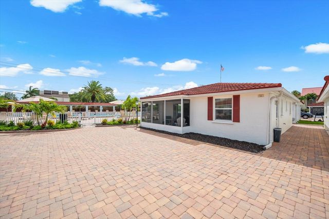 6154 MIDNIGHT PASS ROAD B1, Sarasota, FL 34242