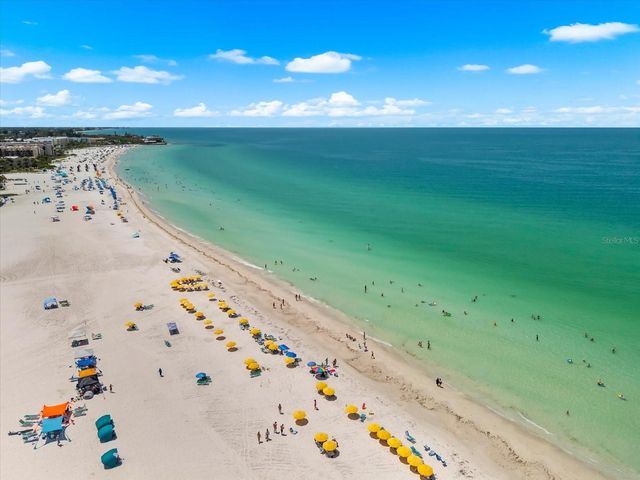 6154 MIDNIGHT PASS ROAD B1, Sarasota, FL 34242