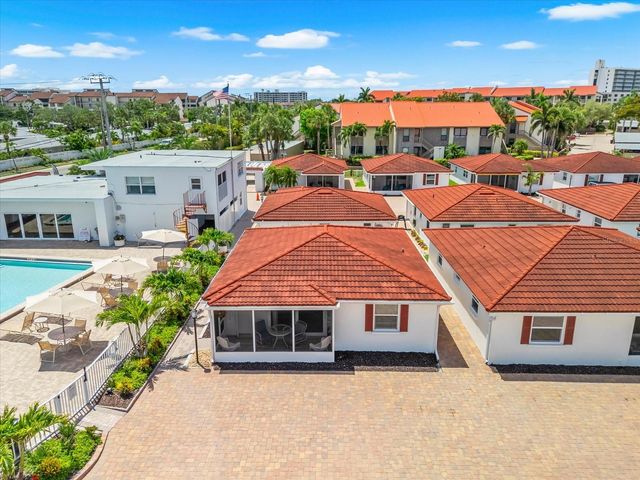 6154 MIDNIGHT PASS ROAD B1, Sarasota, FL 34242