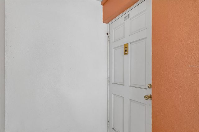 1900 68TH STREET N 210, St Petersburg, FL 33710
