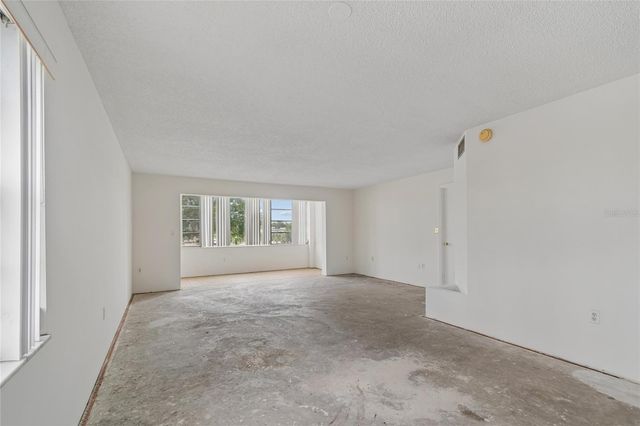 1900 68TH STREET N 210, St Petersburg, FL 33710