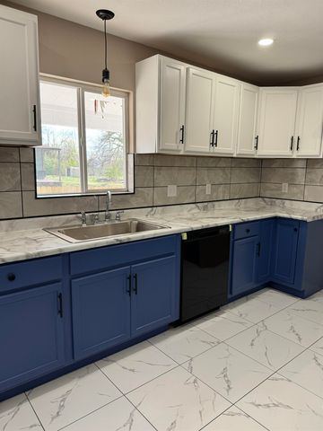 1947 N Chautauqua Ave, Wichita, KS 67214