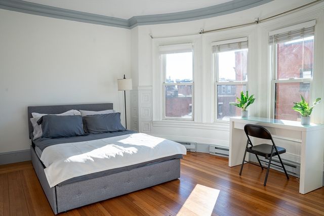 857 Beacon 41, Boston, MA 02215