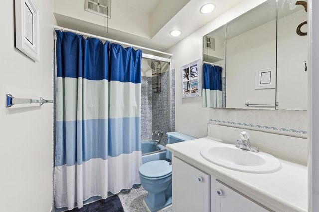 100 Doolen Court 203, North Palm Beach, FL 33408