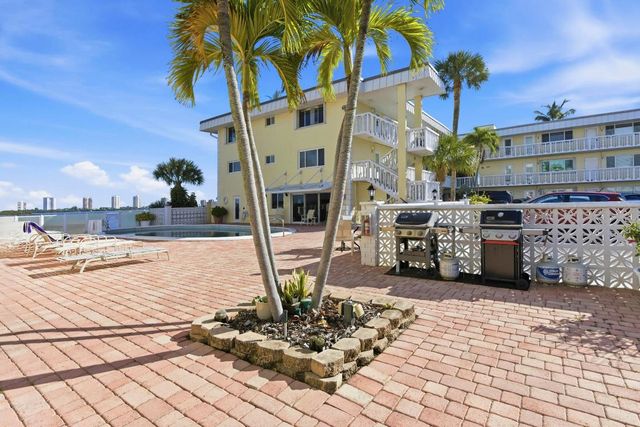 100 Doolen Court 203, North Palm Beach, FL 33408