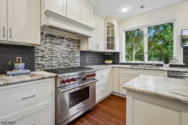 6 Edgehill Rd, West Orange Twp., NJ 07052