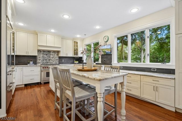 6 Edgehill Rd, West Orange Twp., NJ 07052