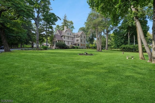 6 Edgehill Rd, West Orange Twp., NJ 07052