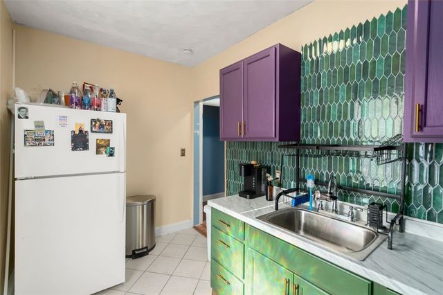 394 Blackstone Street, Providence, RI 02907