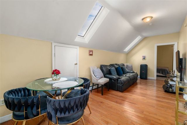 394 Blackstone Street, Providence, RI 02907