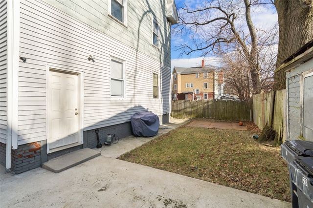 394 Blackstone Street, Providence, RI 02907