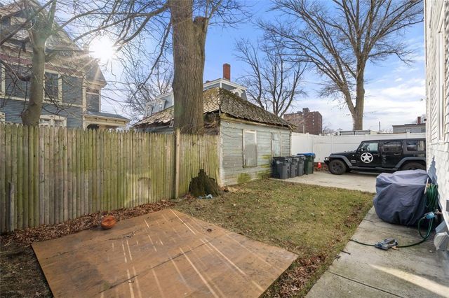 394 Blackstone Street, Providence, RI 02907