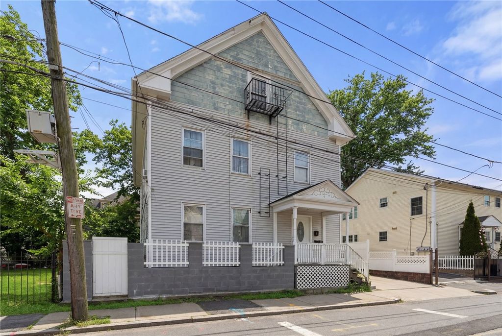 394 Blackstone Street, Providence, RI 02907