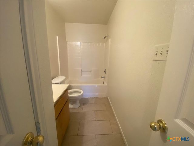 103 Castellon Court B, Killeen, TX 76542