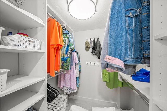 5750 MIDNIGHT PASS ROAD 704E, Sarasota, FL 34242