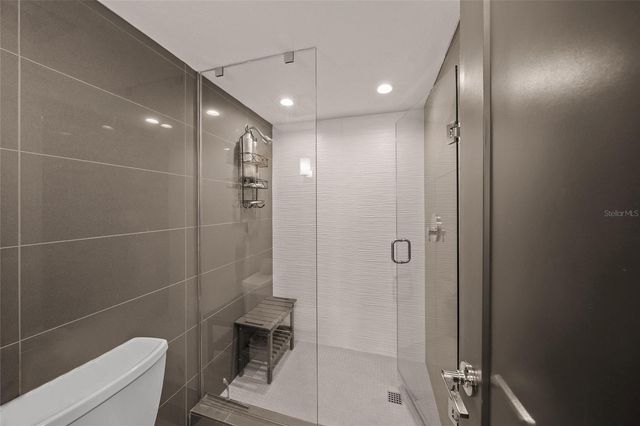 5750 MIDNIGHT PASS ROAD 704E, Sarasota, FL 34242