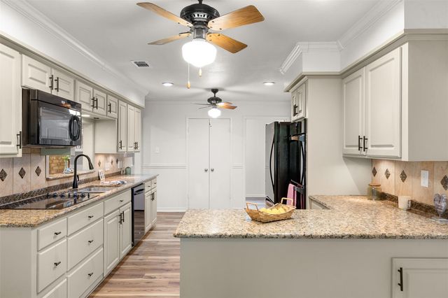 1031 Mcelroy Lane, New Ulm, TX 78950