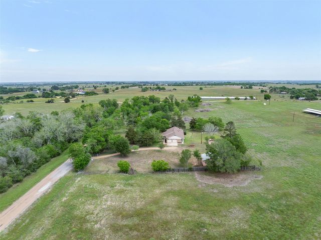 1031 Mcelroy Lane, New Ulm, TX 78950
