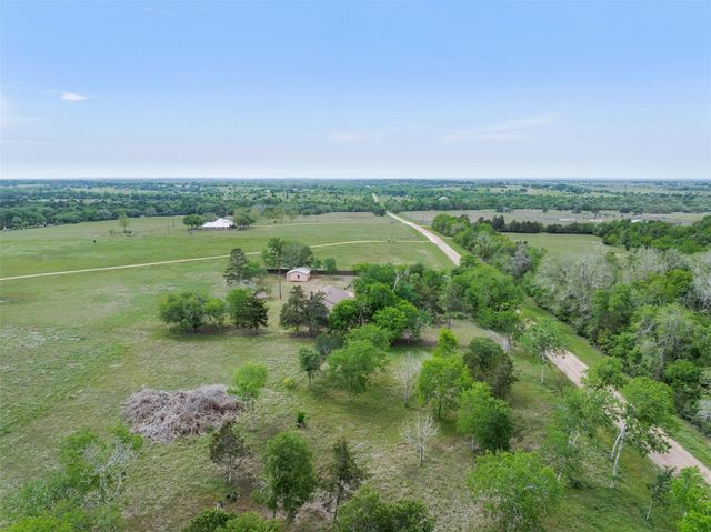1031 Mcelroy Lane, New Ulm, TX 78950