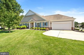 10 SPARROW DR, Hamilton, NJ 08690