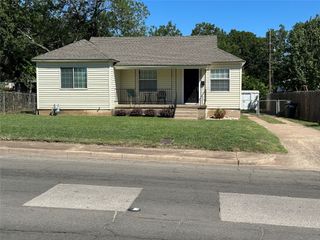 2805 Lyle Avenue, Waco, TX 76708