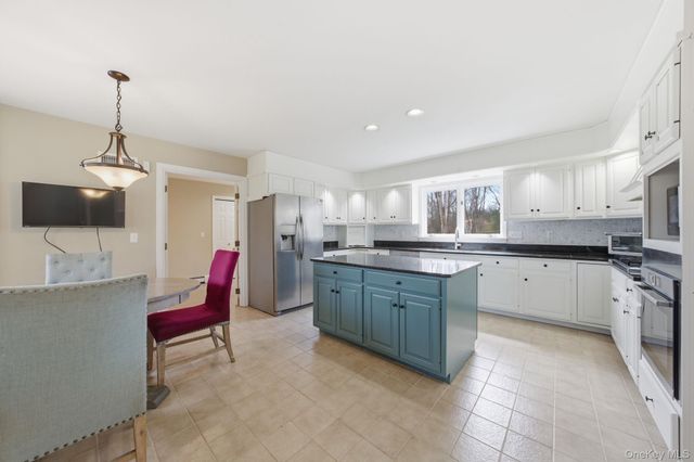 83 Onderdonk Road, Warwick, NY 10990
