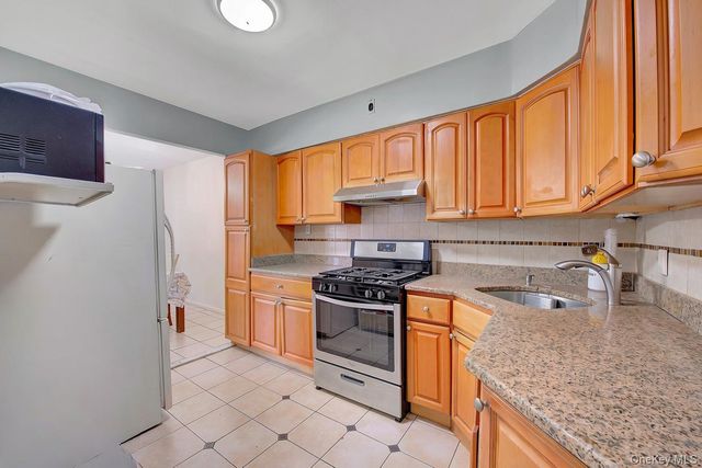 3033 72nd Street, East Elmhurst, NY 11370