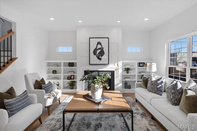 2904 Collier Avenue, Brentwood, MO 63144