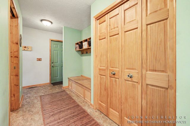10690 Bennett Street SE, Lowell, MI 49331
