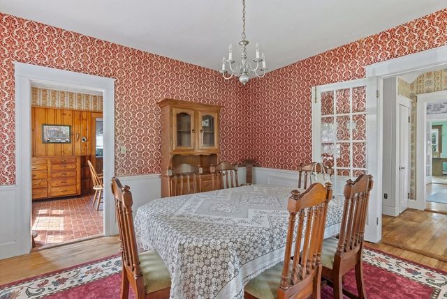 306 Pleasant St, Leicester, MA 01524