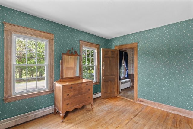 306 Pleasant St, Leicester, MA 01524
