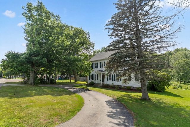 306 Pleasant St, Leicester, MA 01524