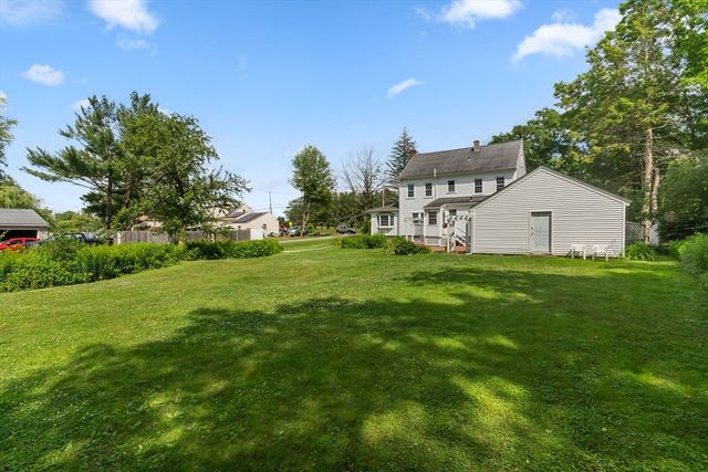 306 Pleasant St, Leicester, MA 01524
