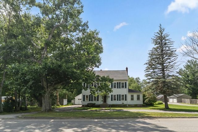 306 Pleasant St, Leicester, MA 01524