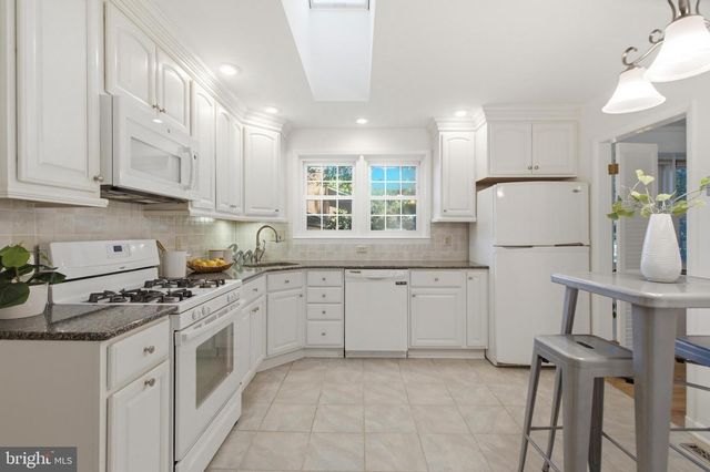 220 SOLWAY RD, Lutherville Timonium, MD 21093