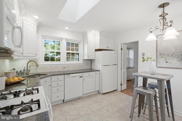 220 SOLWAY RD, Lutherville Timonium, MD 21093
