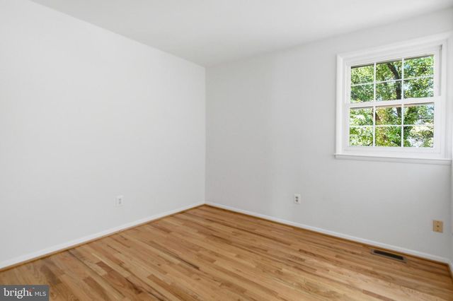 220 SOLWAY RD, Lutherville Timonium, MD 21093