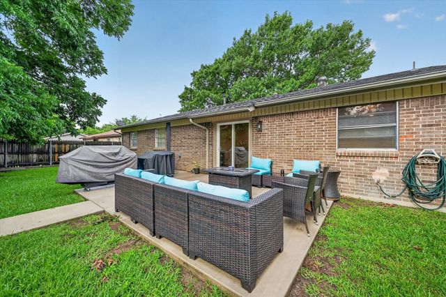 449 Irene Street, Burleson, TX 76028