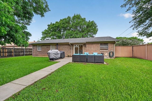 449 Irene Street, Burleson, TX 76028